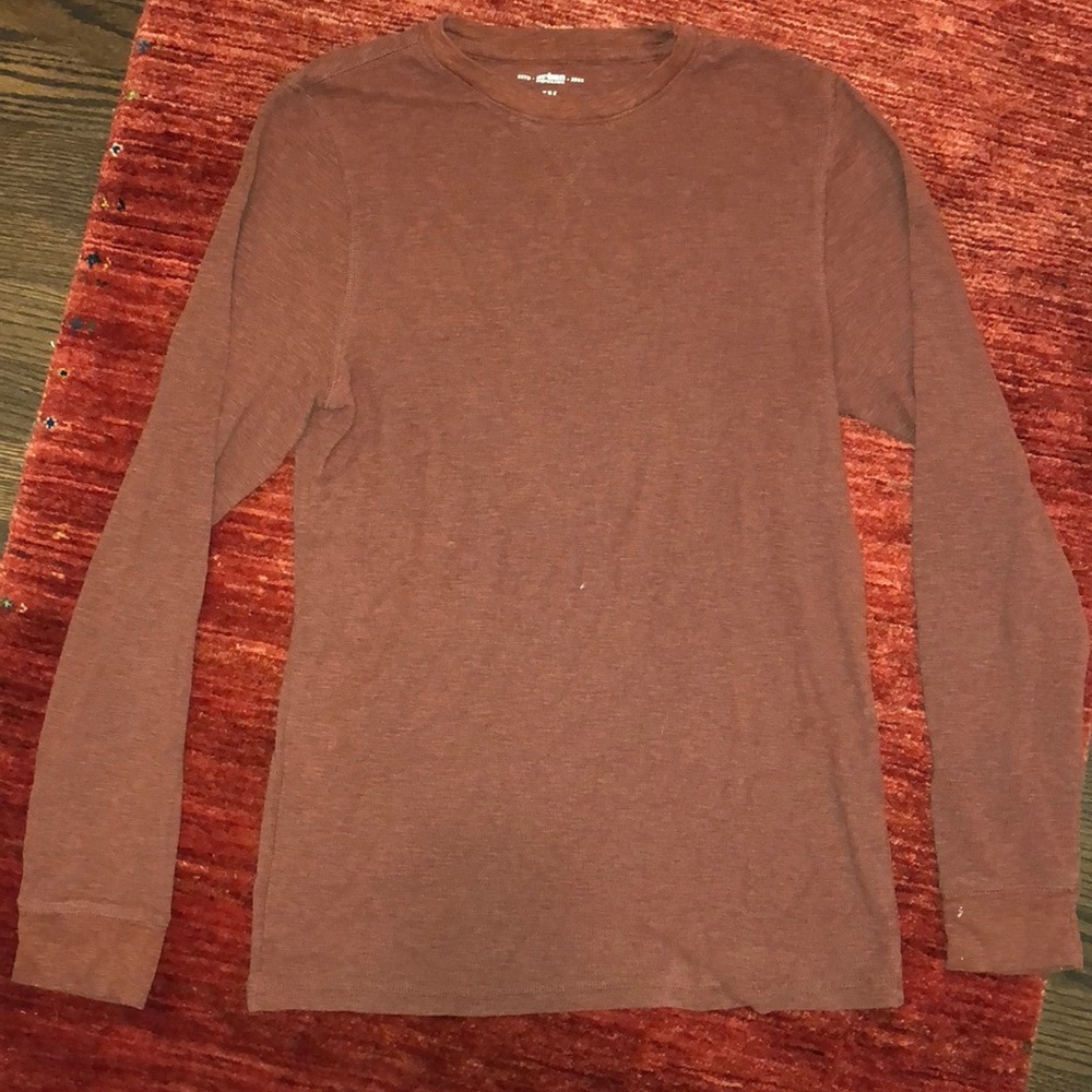 Men’s Medium Maroon Waffle Top